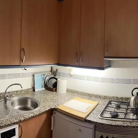 Zona Ria Do Burgo Apartment *